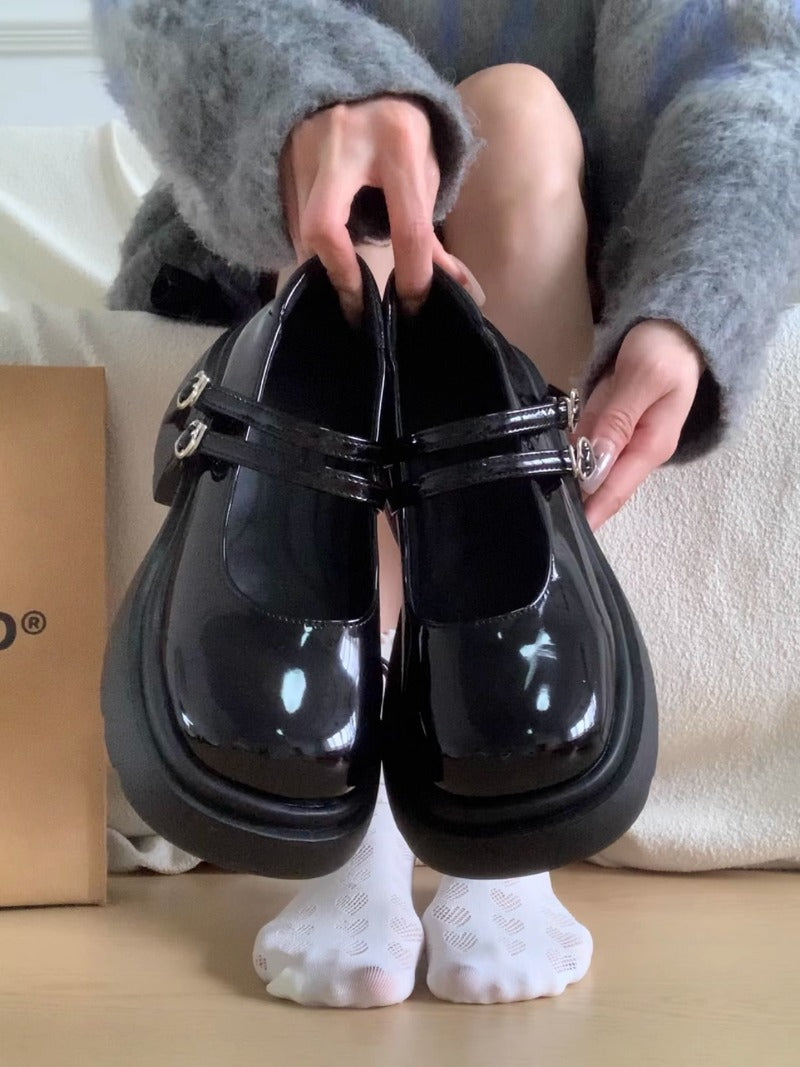 Classic Glossy Mary Jane Shoes