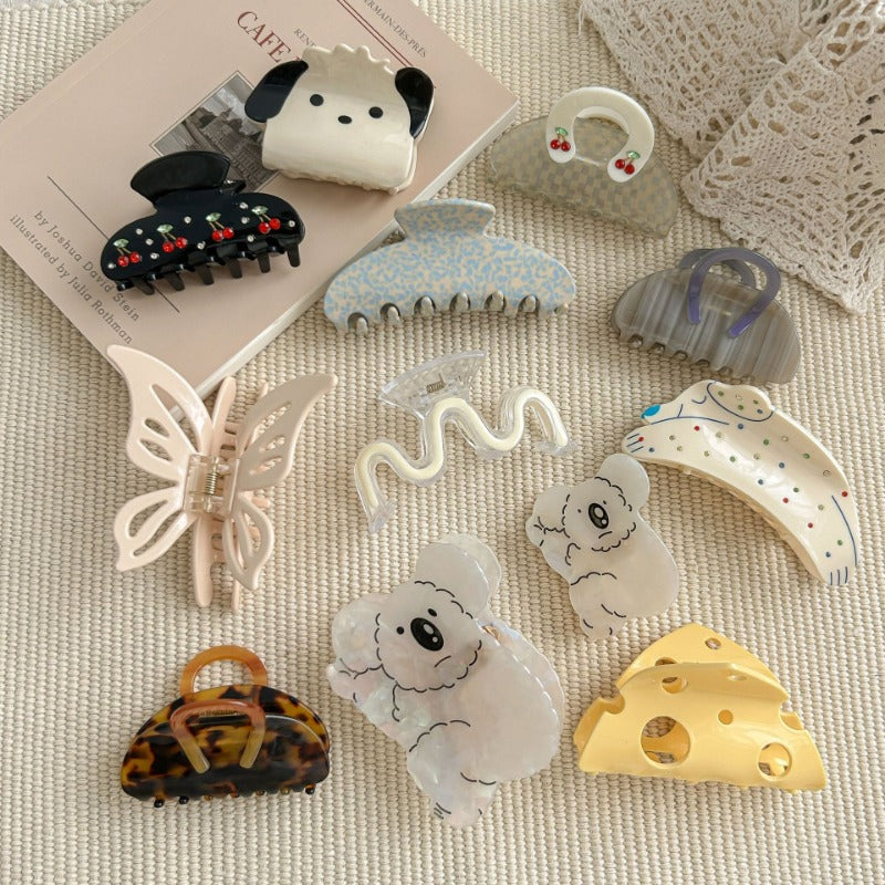 Charming Patterned Hair Claw Set