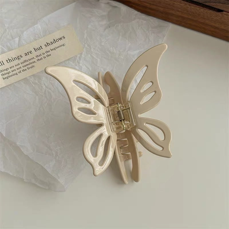 Charming Patterned Hair Claw Set