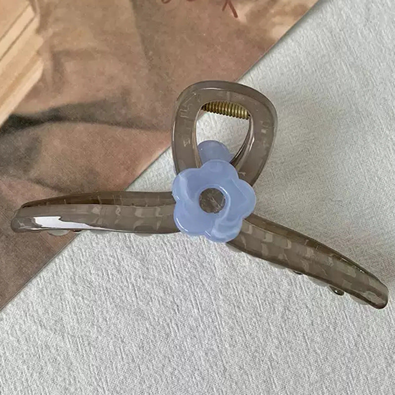 Natrural Sheen Twisted Clip