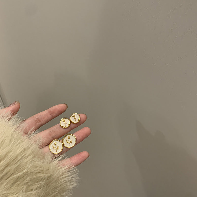 Beige Golden Flower Earring