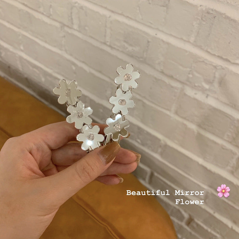 Edge Floral Hair Pin