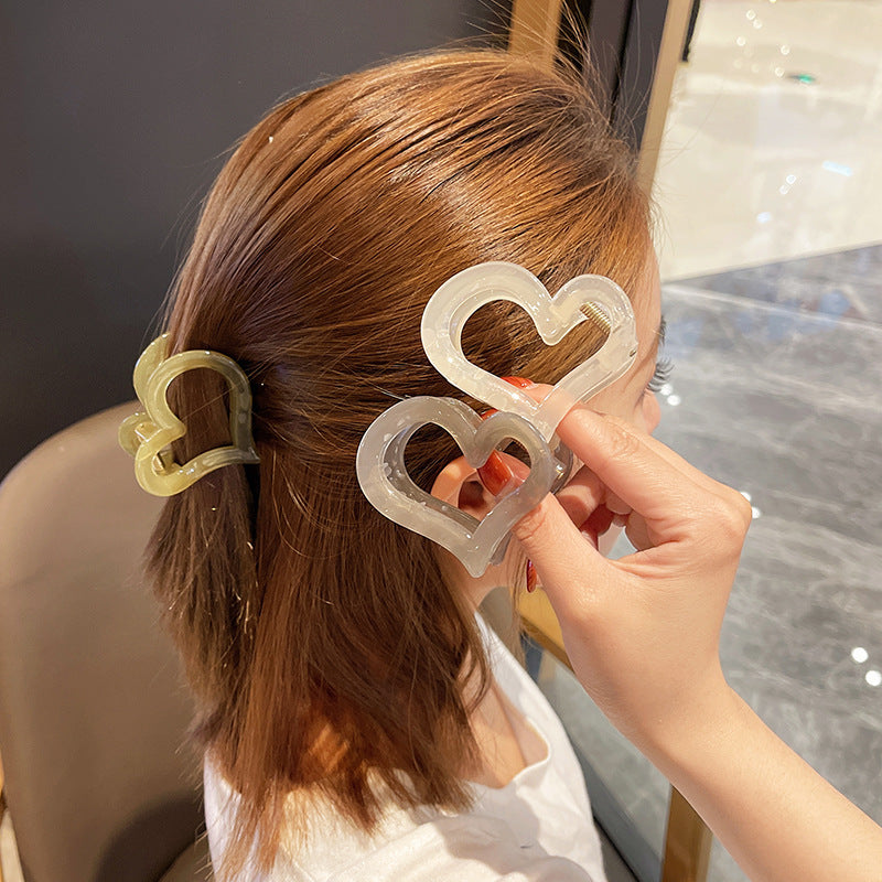 Earthy Vibe Heart Clip