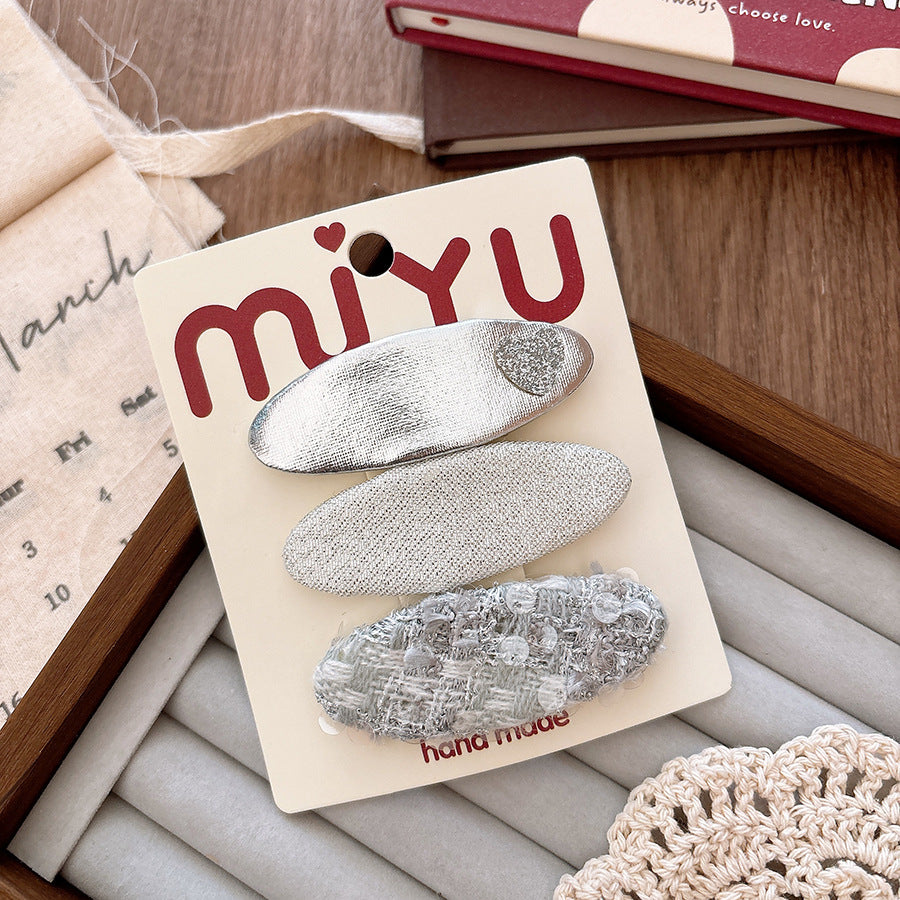 Miyu Sparkling Silver Hair Clips