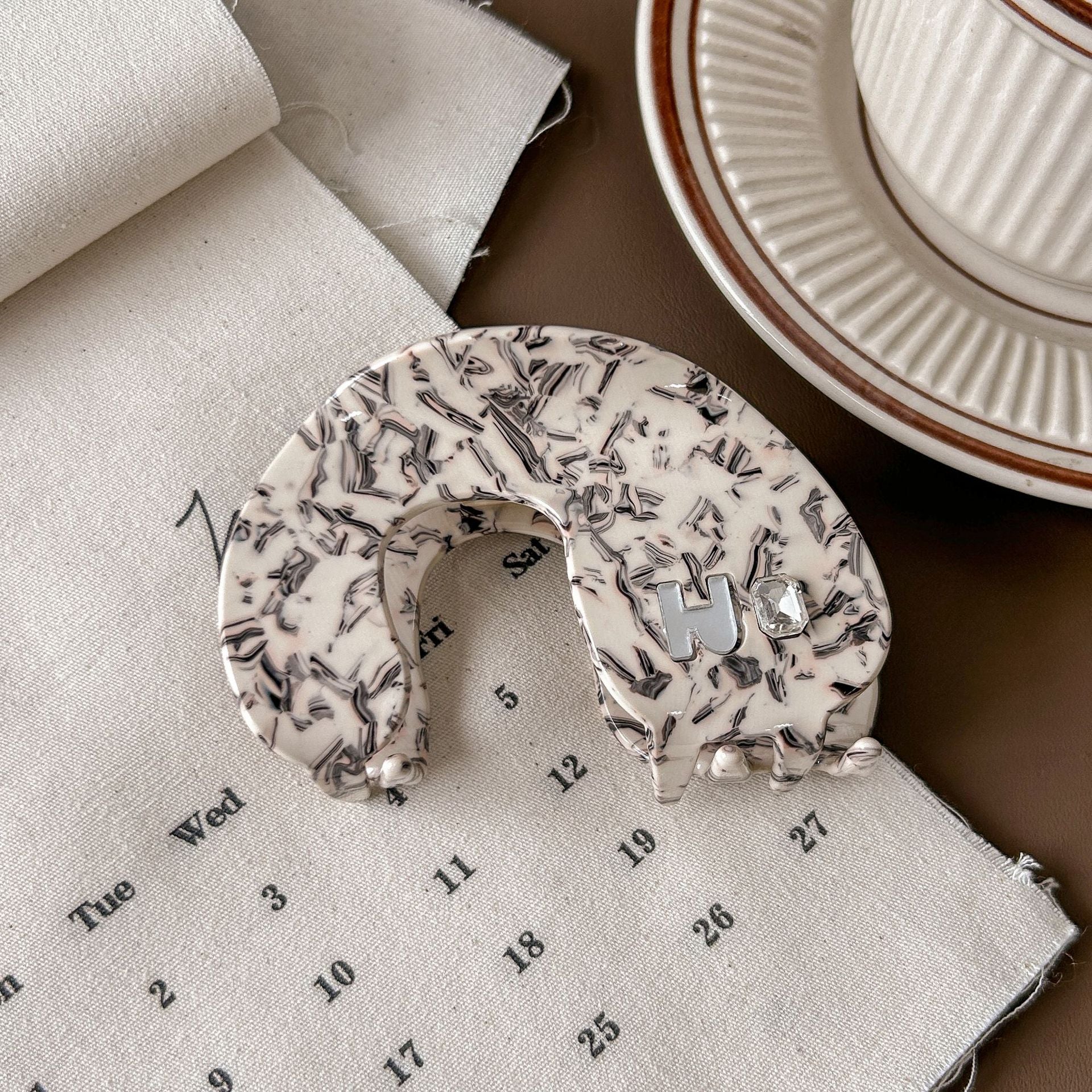 Charming Patterned Hair Claw Set