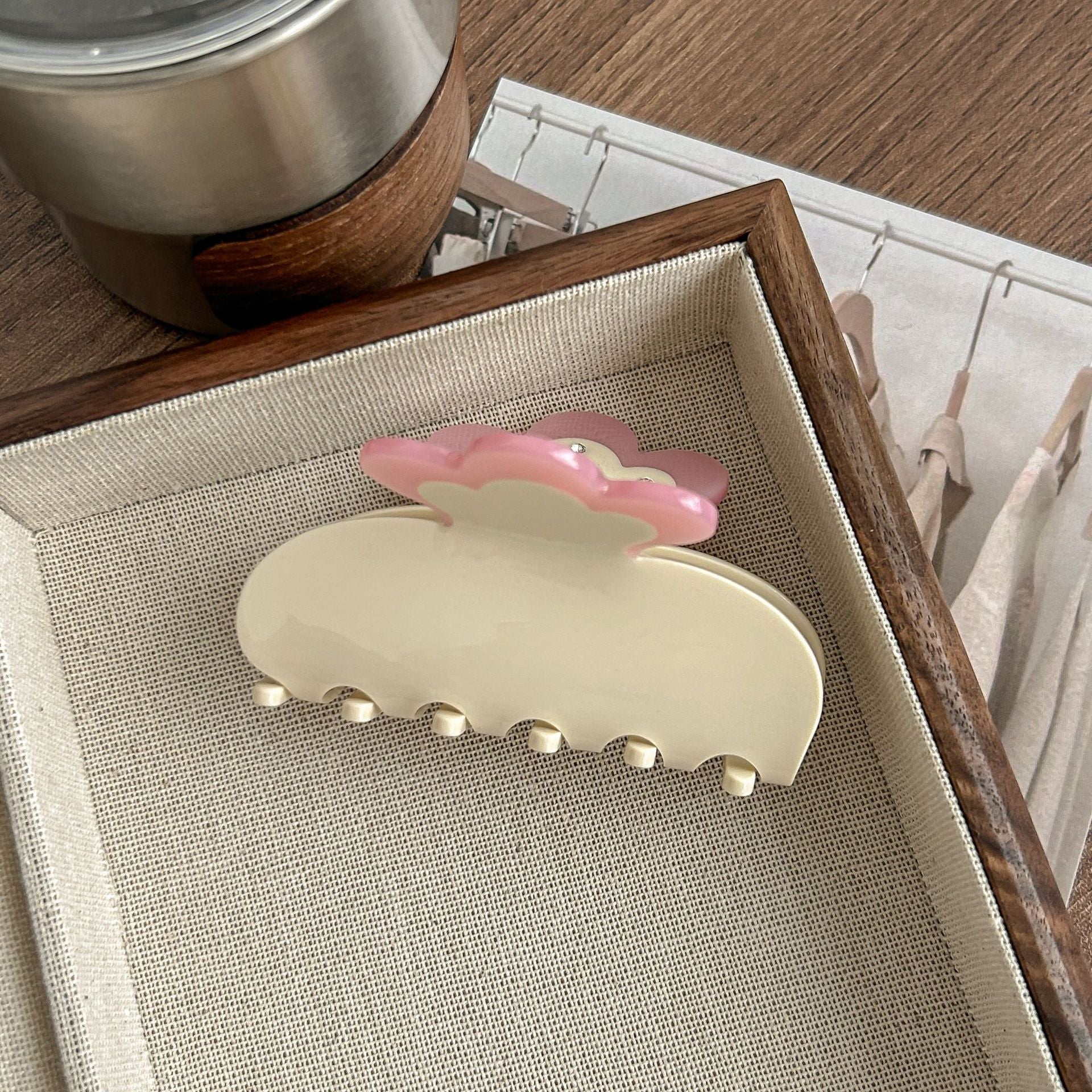 Charming Patterned Hair Claw Set