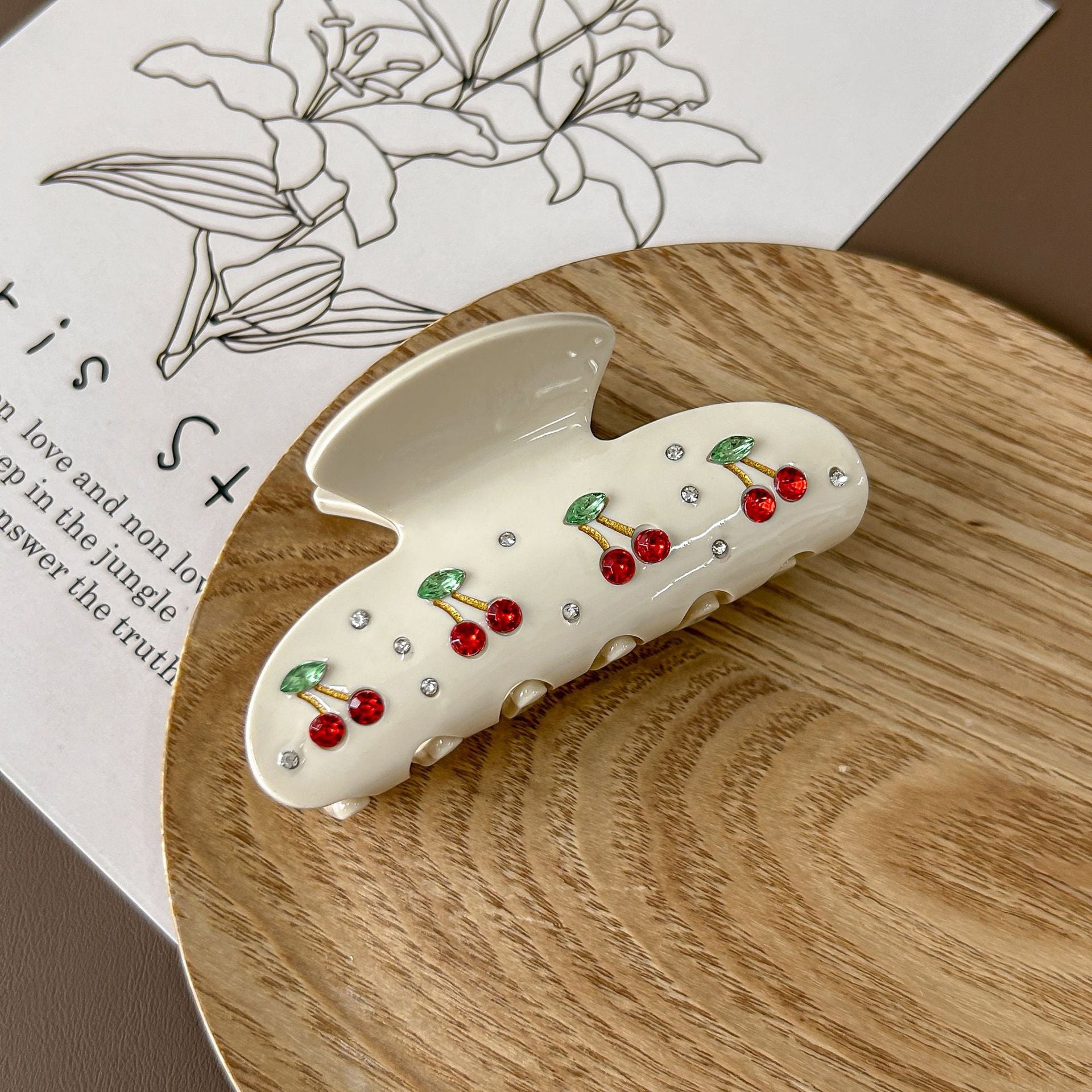 Charming Patterned Hair Claw Set
