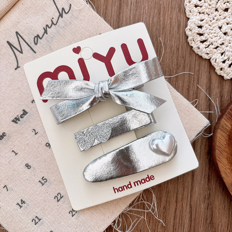 Miyu Sparkling Silver Hair Clips