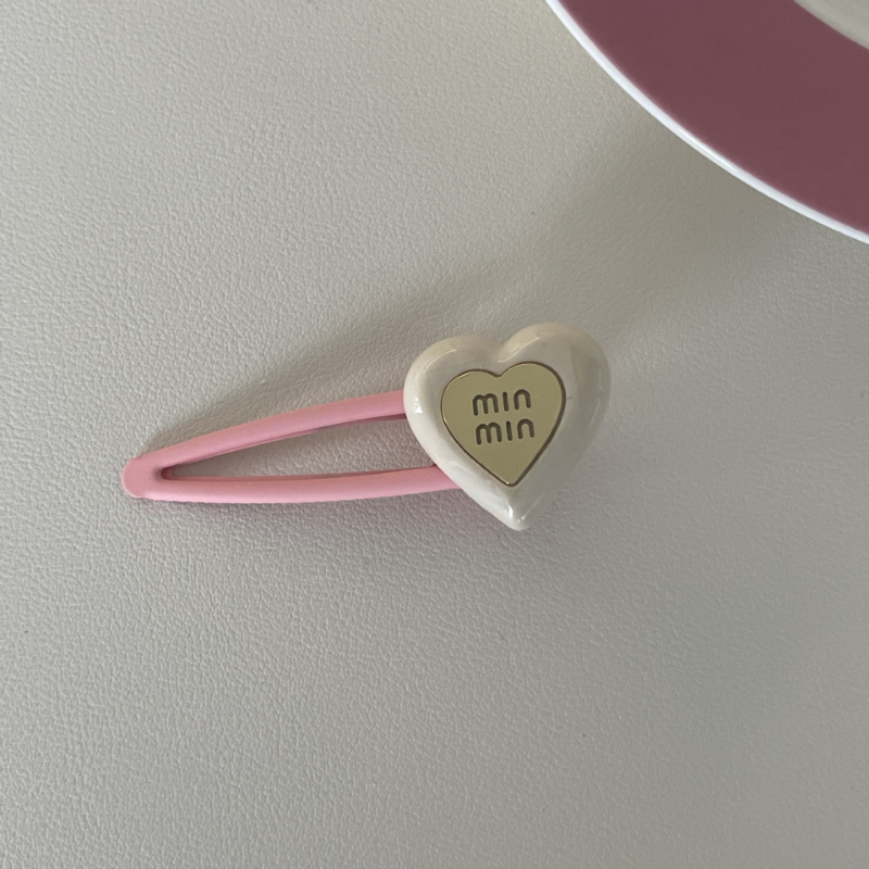 Vintage Elegance Pin