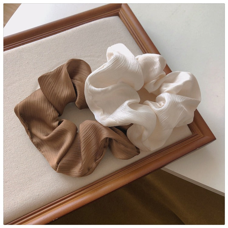 Silky scrunchie