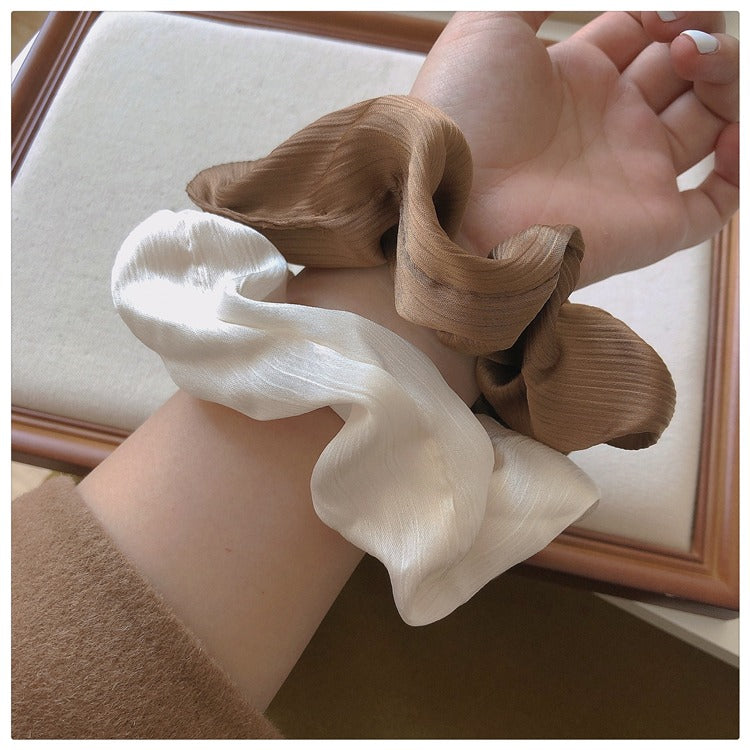 Silky scrunchie