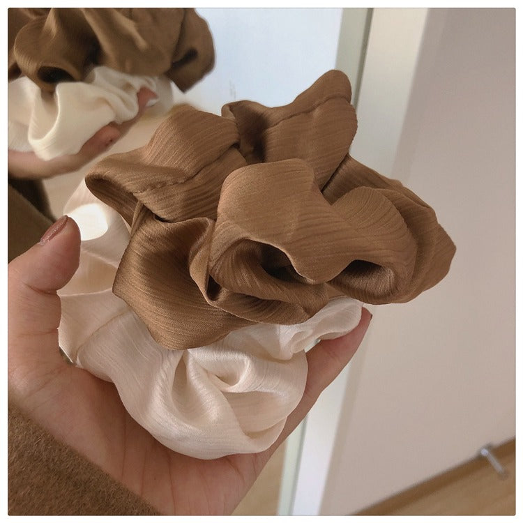 Silky scrunchie