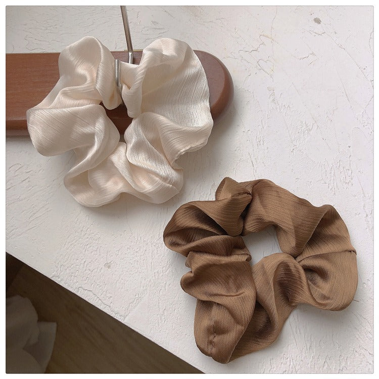 Silky scrunchie