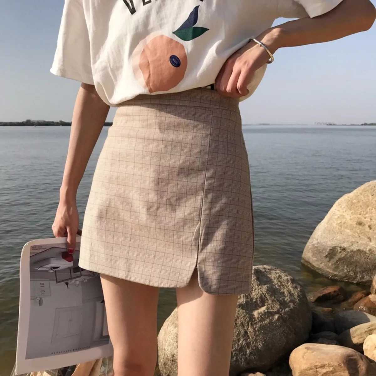 Mini grid skirt