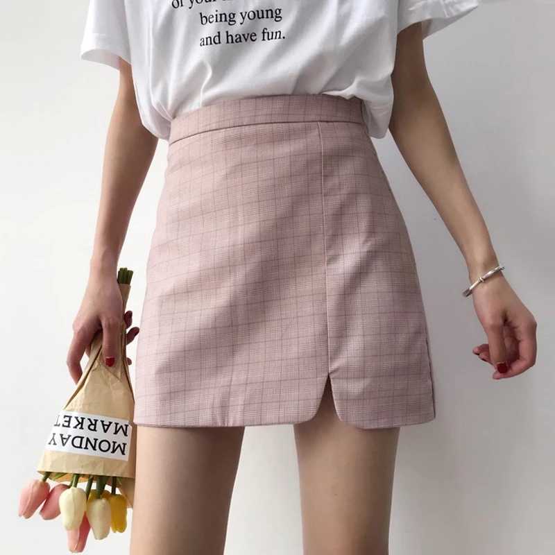 Mini grid skirt