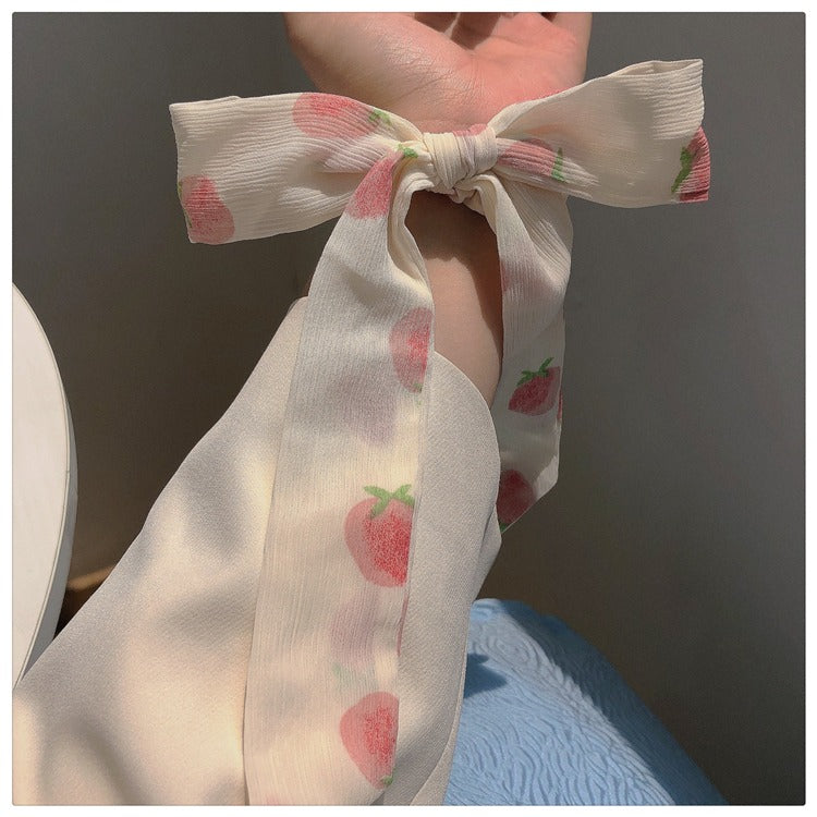 Peachy ribbon scrunchie