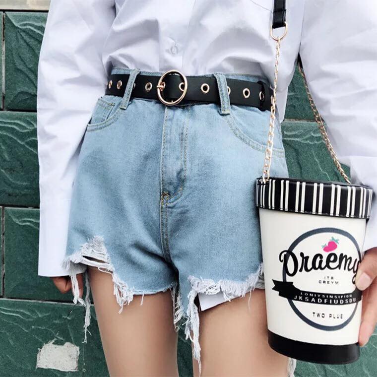 Round buckle wide hole belt