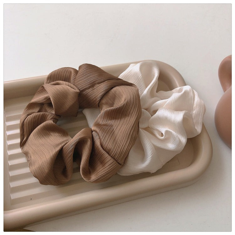 Silky scrunchie