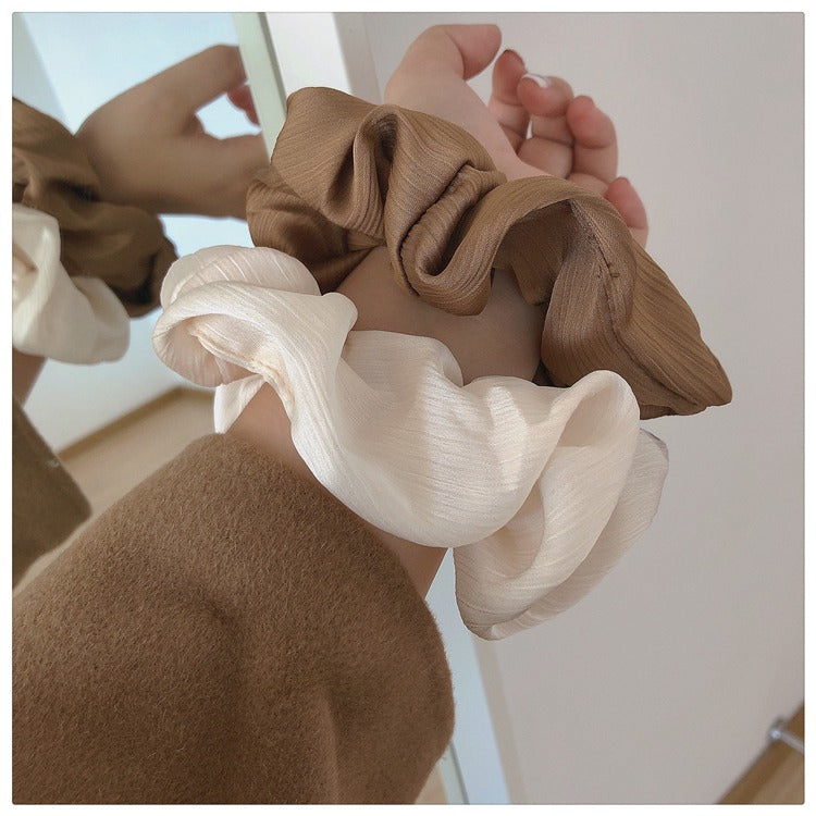 Silky scrunchie