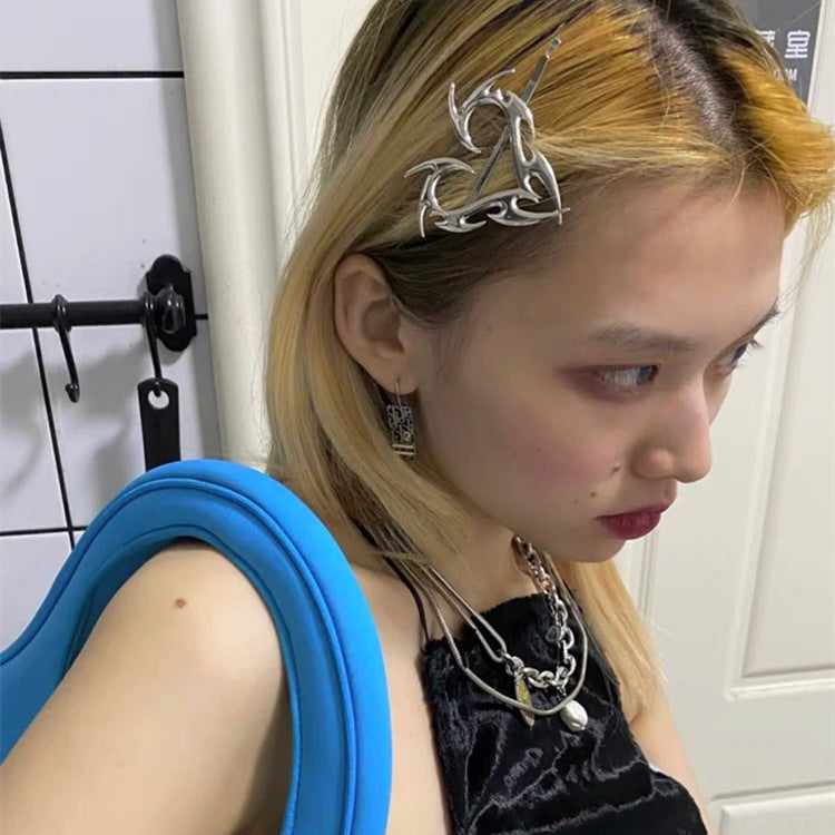 Grunge Heart Clip