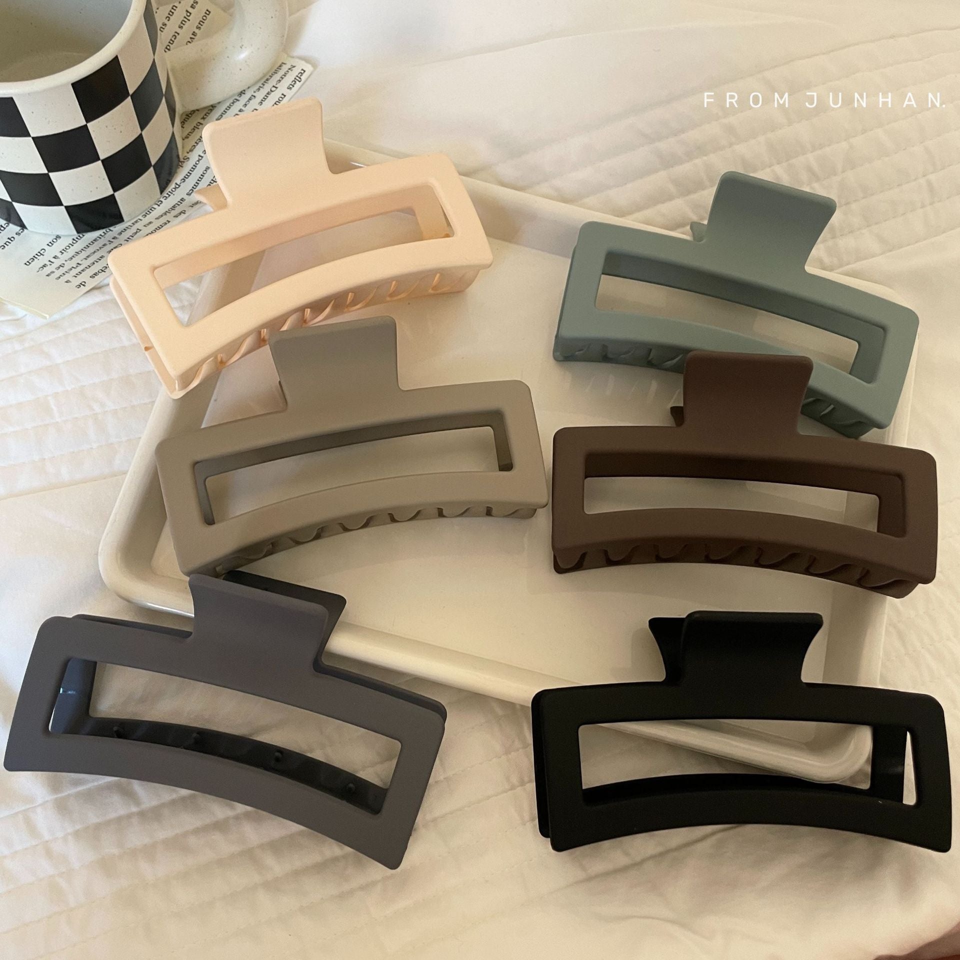Basic Matte Claw Clip