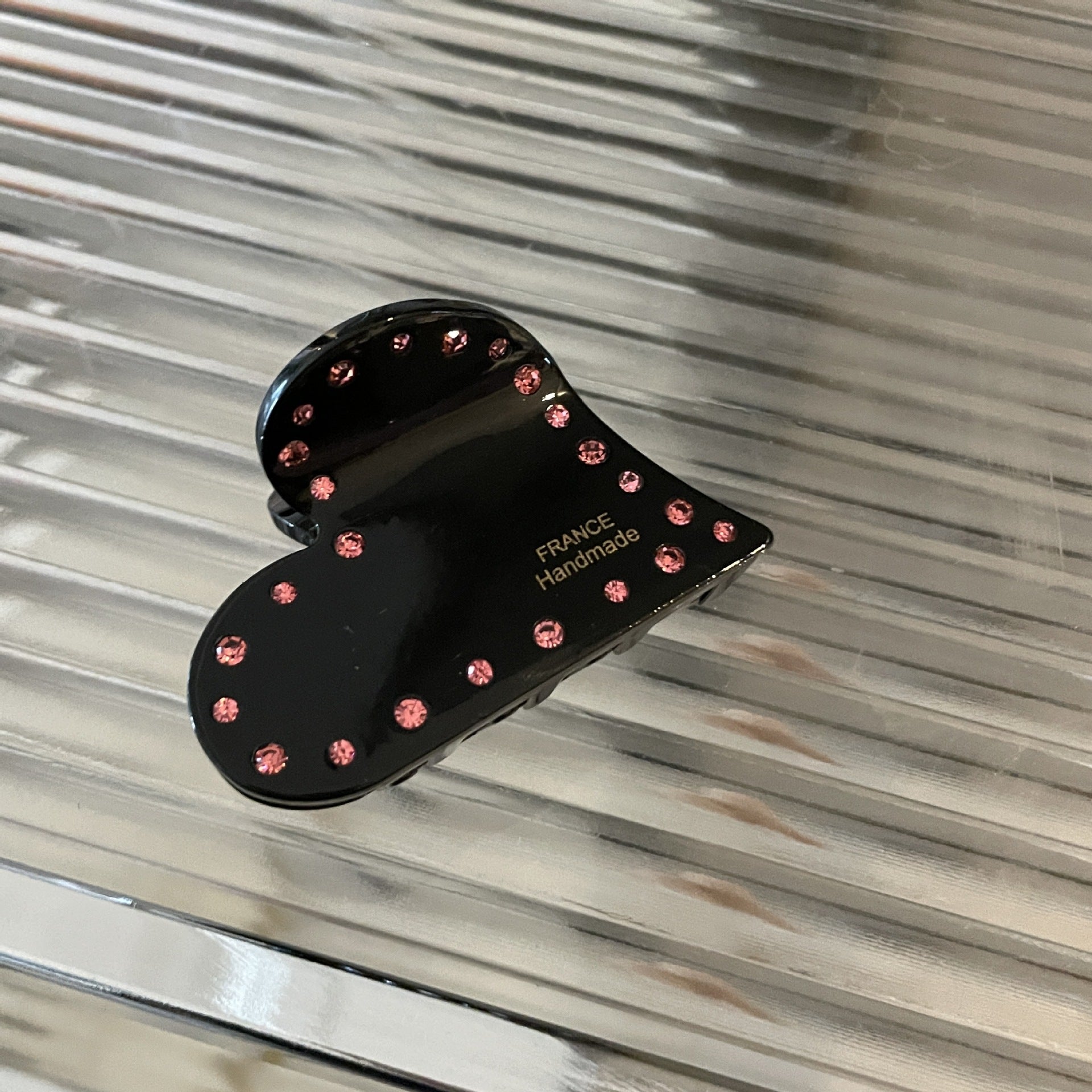 Rhinestone Heart Claw Clip