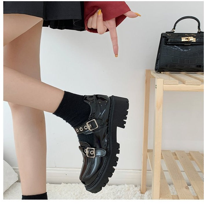 Ginette platforms