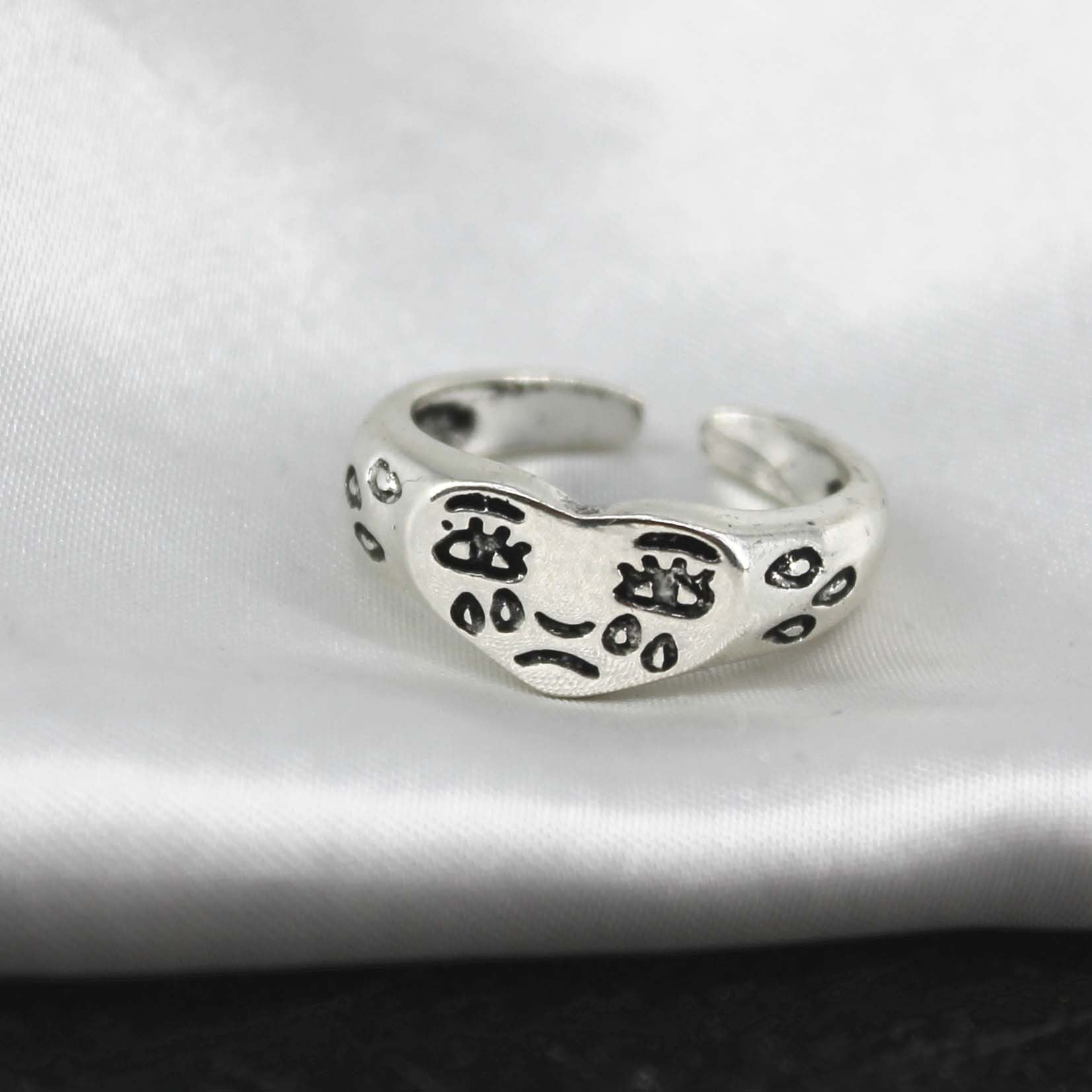 Heart ring