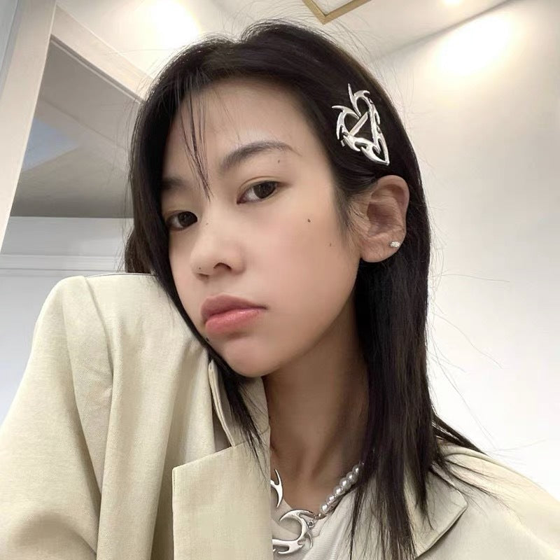 Grunge Heart Clip