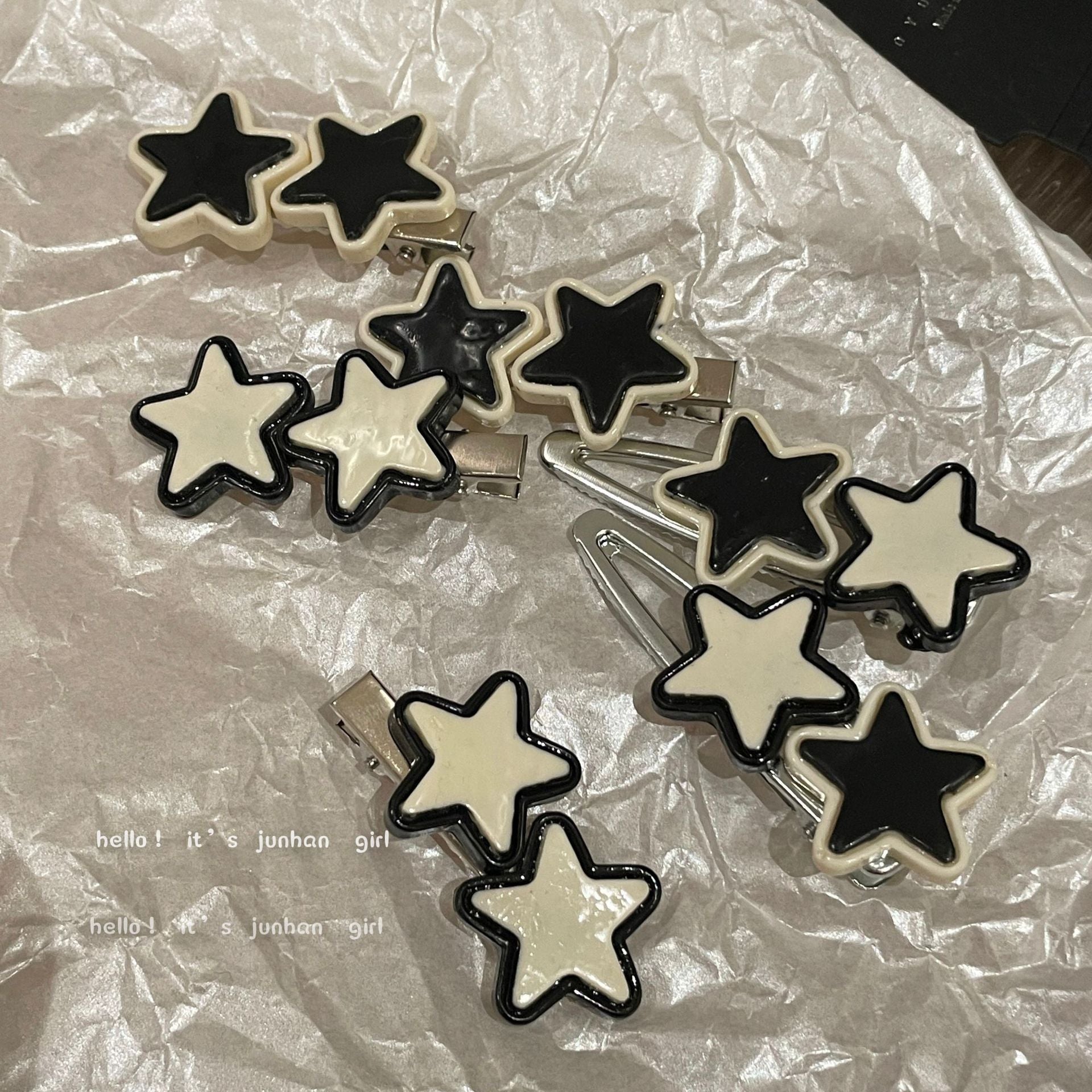 Monochrome Star Clip