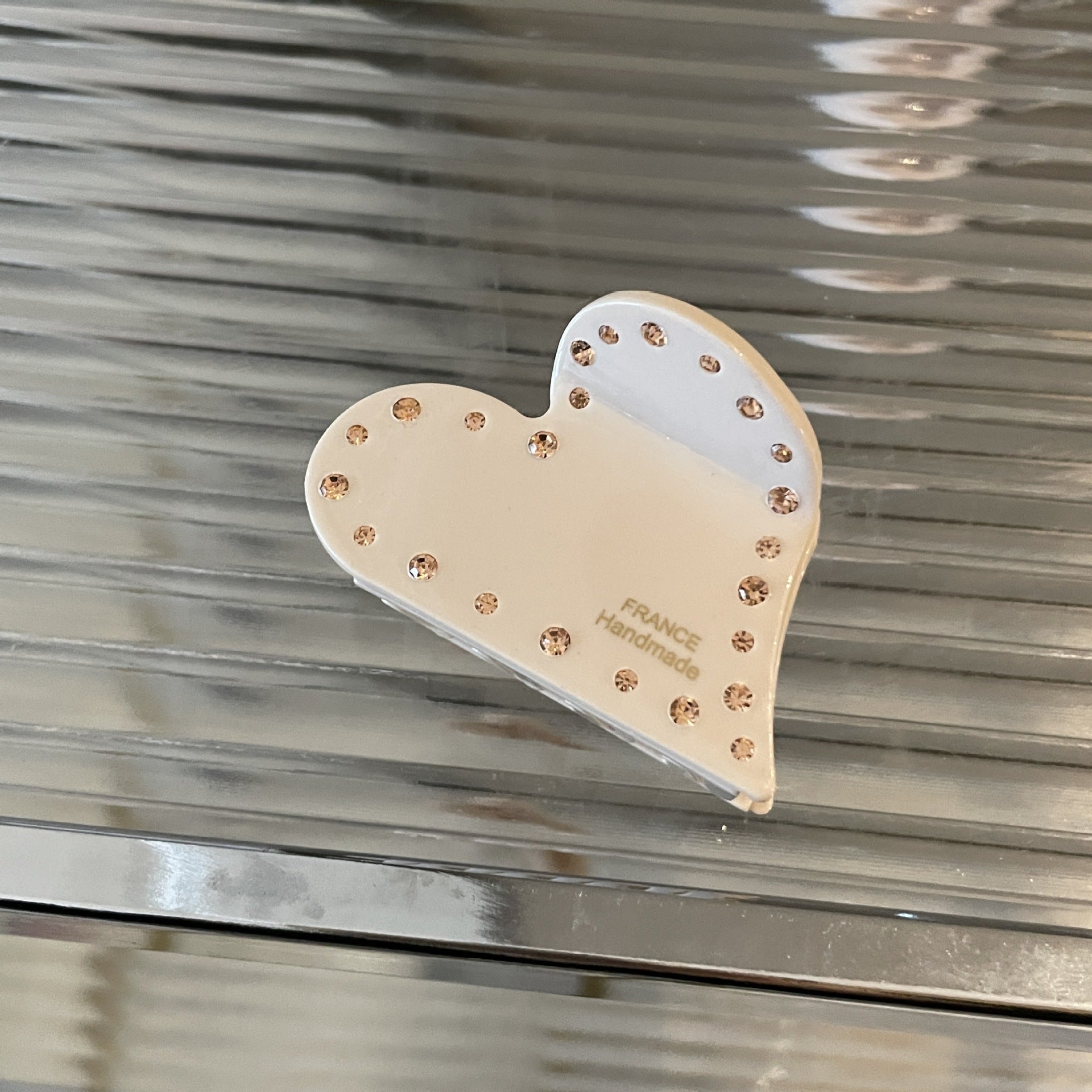 Rhinestone Heart Claw Clip