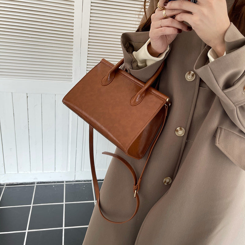 Malinda Plian Retro Bag