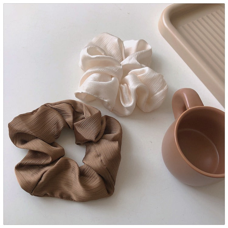 Silky scrunchie