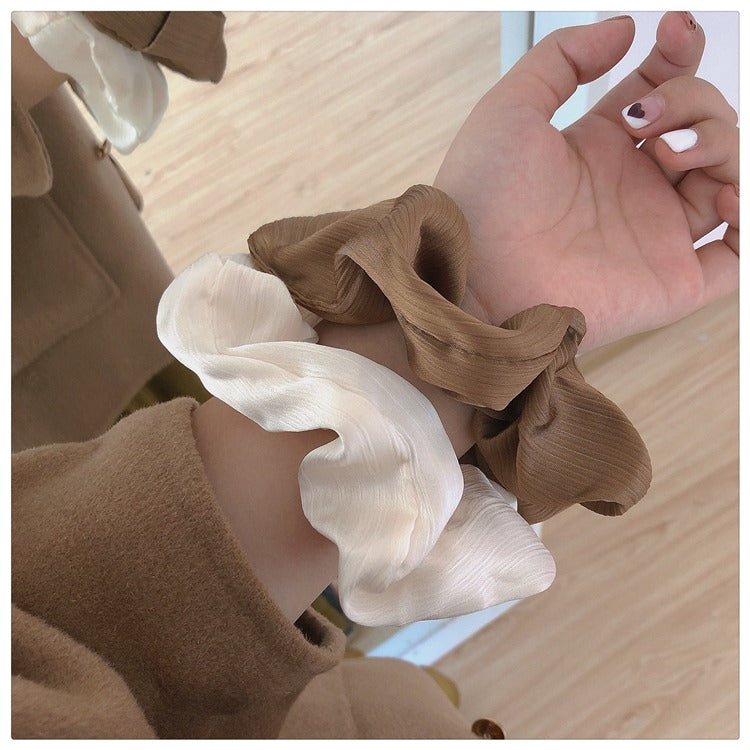 Silky scrunchie