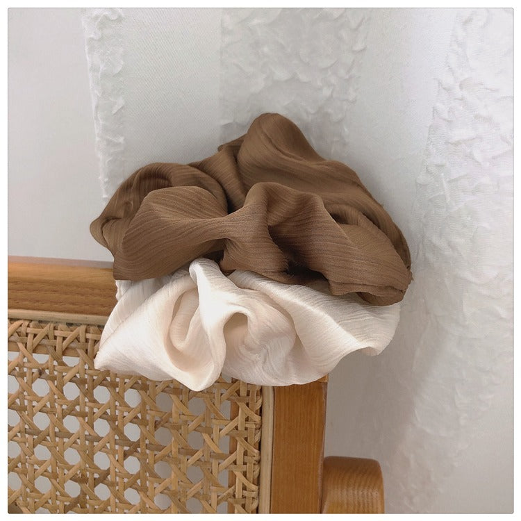 Silky scrunchie