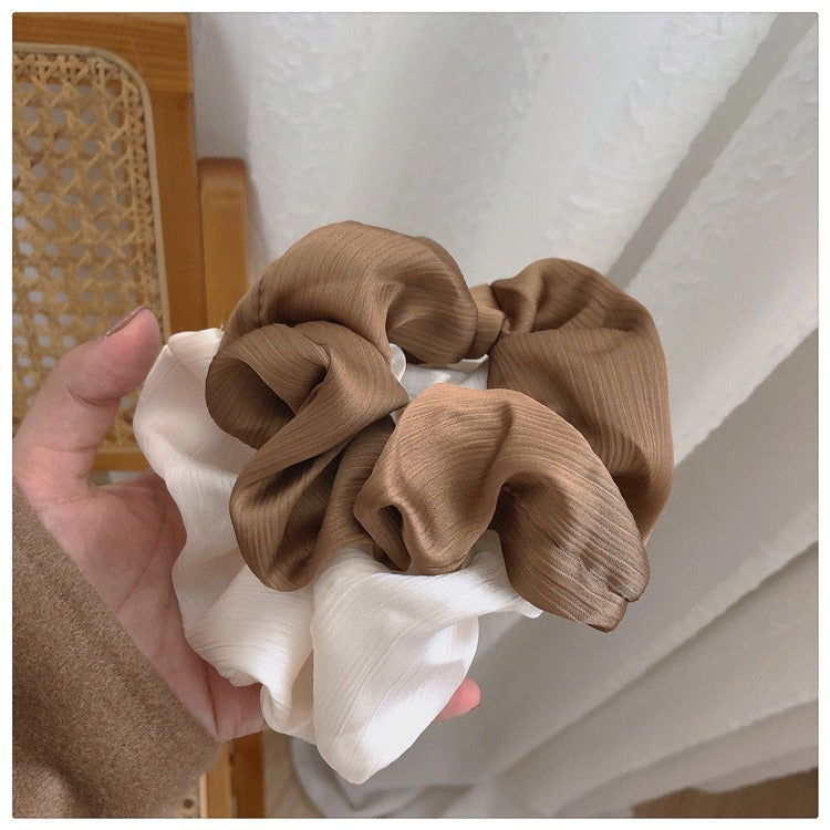 Silky scrunchie