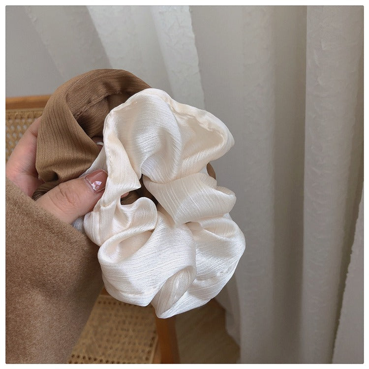 Silky scrunchie